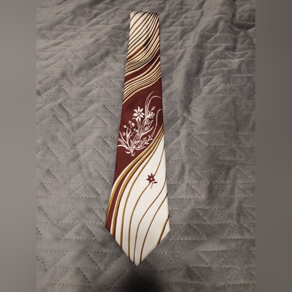 Men's tie
